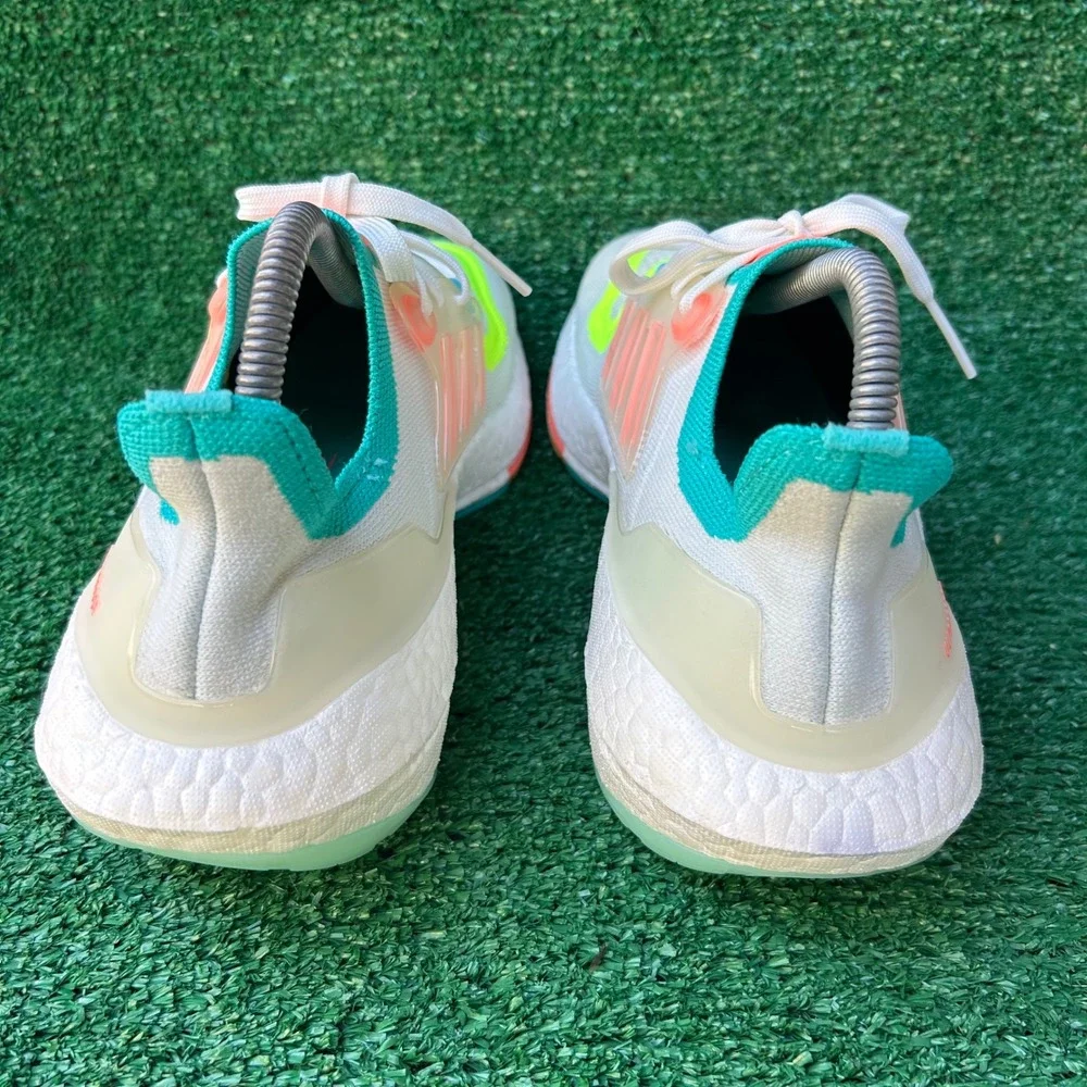 Adidas Ultraboost 22 Women Running Shoes White Turbo Mint GX8015 Multi Color 7.5